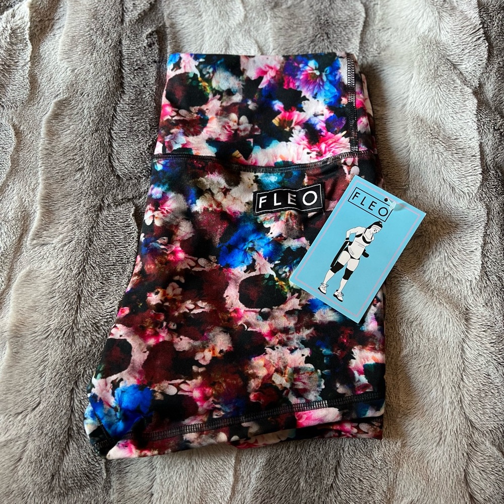 Fleo shorts new with tag size M